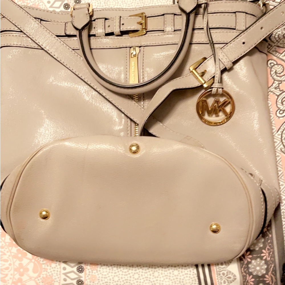 MK purse